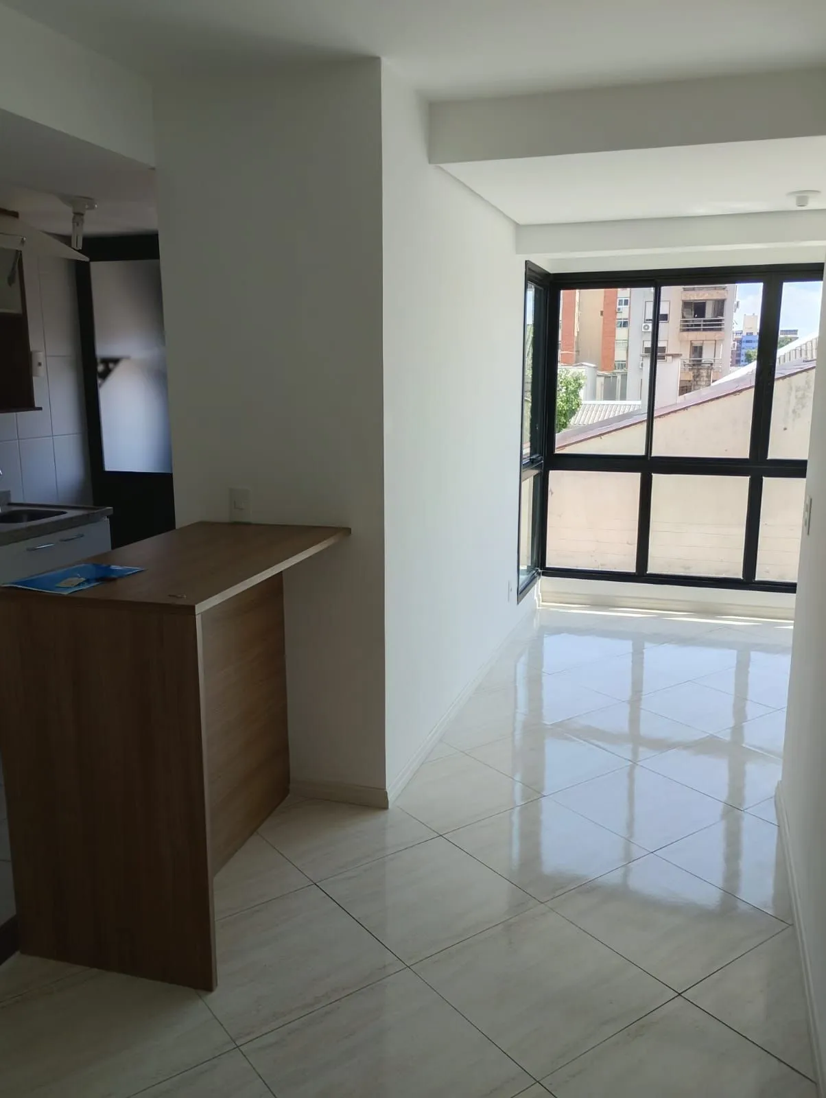 Imagem APARTAMENTO COM 01 DORMITÓRIO E GARAGEM
