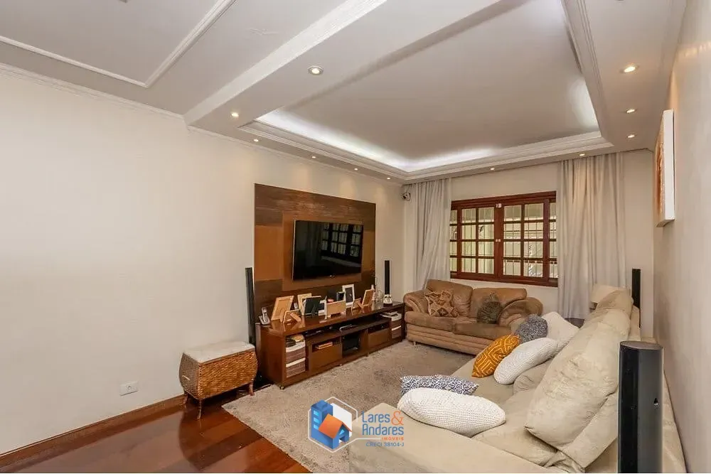 Foto do imóvel Casa à venda 3 Quartos 2 Suites 4 Vagas 180M² Vila Marari São Paulo - SP em Rua Teodósio Nobre
