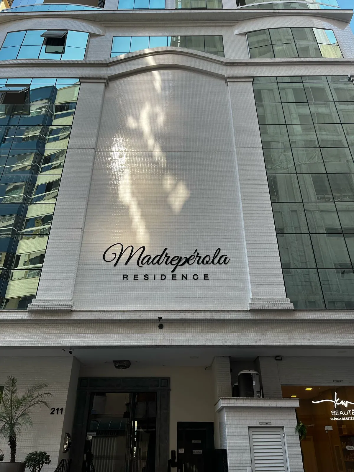 Imagem Apartamento à venda com 128m2 por R$ 1.990.000,00