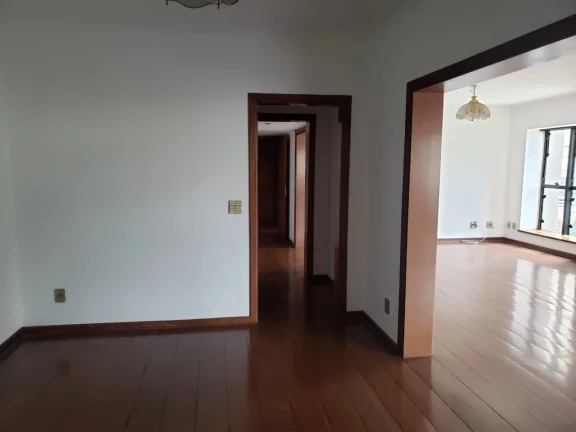 Imagem Excelente apartamento de alto padrão com 1 pavimento e 1 unidade por andar com 282,20m² area util ...