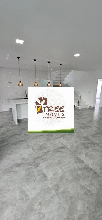 Imagem VENDA DE SOBRADO NOVO NO CONDOMÍNIO REAL PARK, EM ARUJÁ/SP, 300m² com 4 suítes amplas, suíte máster com hidro, área gourmet e piscina. CONSULTE-NOS.