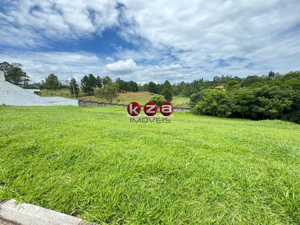 Imagem Terreno em Condomínio à Venda em Valinhos-SP, Condomínio Villa Lombarda 1.137,00 m² de Área