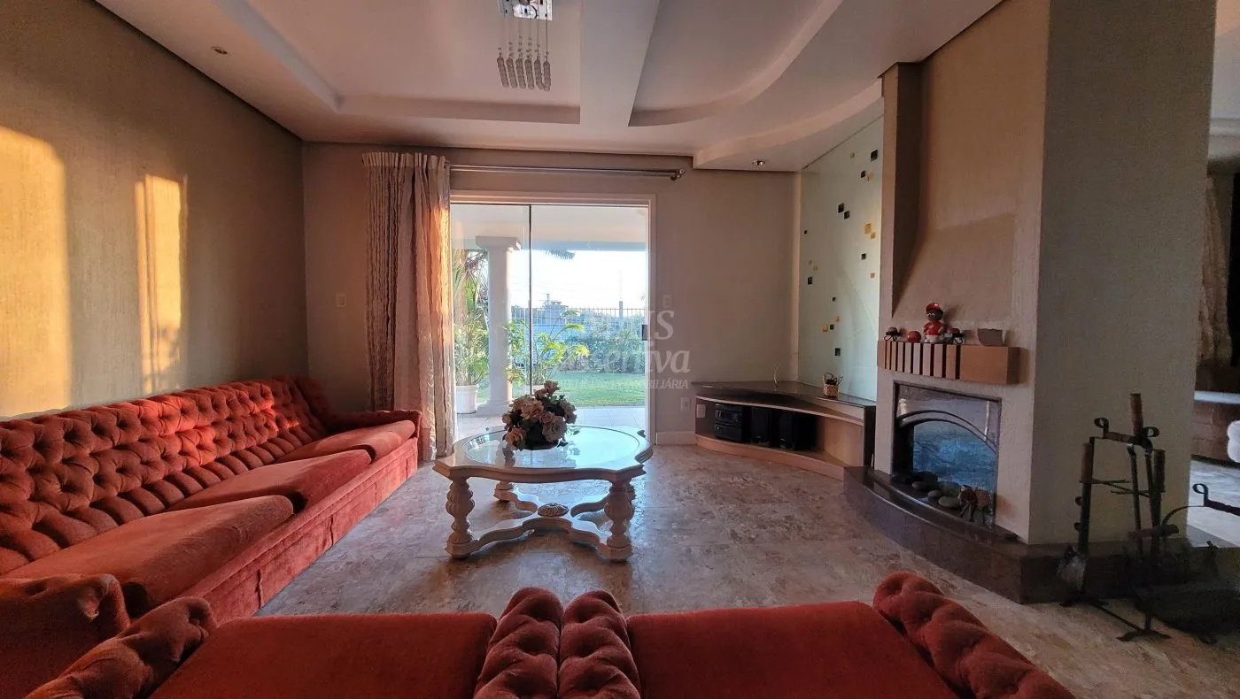 Imagem Excelente Casa de esquina para Venda com 389 m² em São Leopoldo