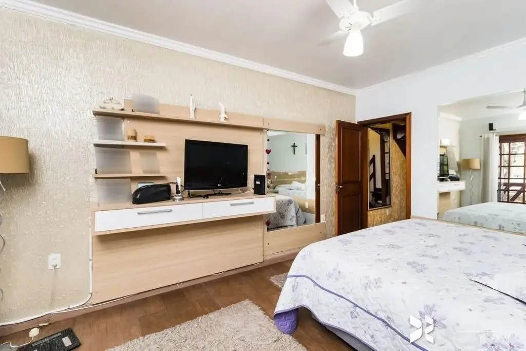 Imagem Casa com 3 dormitórios de 278m² à venda no Bairro Jardim Itú Sabará