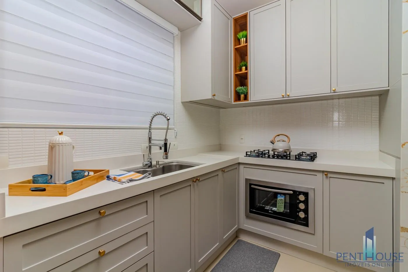 Imagem Apartamento Zona Central para Venda em Balneário Camboriú, CENTRO, 3 dormitórios, 3 suítes, 3 banheiros, 2 vagas