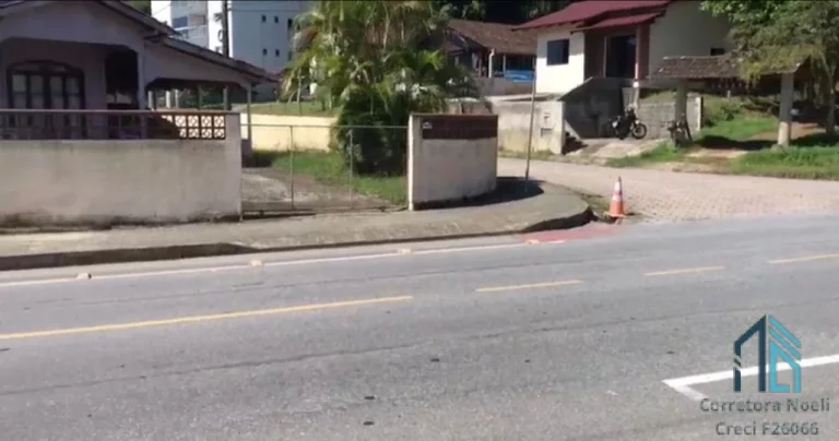 Imagem Área total de terreno 6.400m², casa investimento, em São Francisco do Sul SC