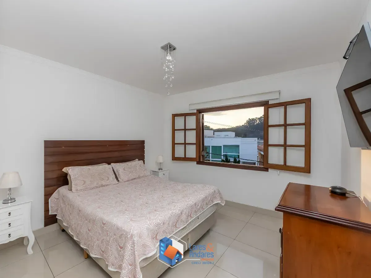 Imagem Sobrado para venda em Parque Palmas do Tremembé com 2 quartos, sendo 1 suíte, 154m²
