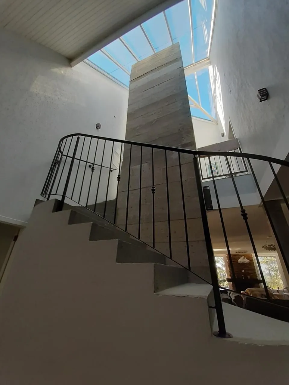 Imagem CASA COM PISCINA INDOOR NO CONDOMÍNIO VIVENDAS DA SERRA - CANELA/RS