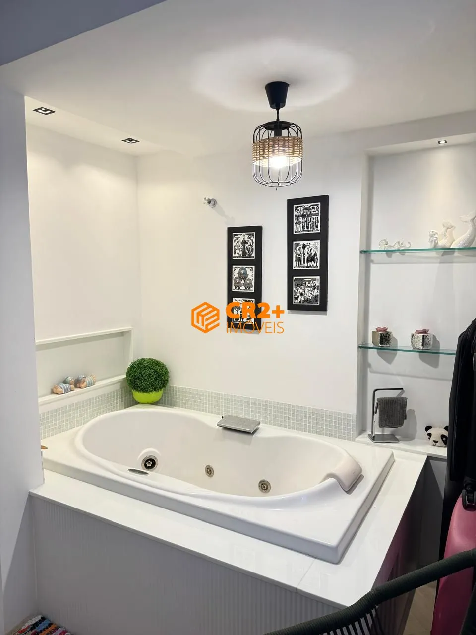 Imagem vendo apartamento 04 quartos 03 suítes 03 vagas de garagem 207 m2 em Candeias