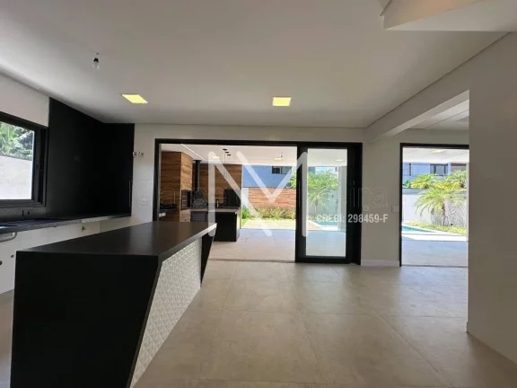 Imagem Casa Alto padrão à Venda - 4 Quartos - 4 Suítes - JD Golfe - Urbanova