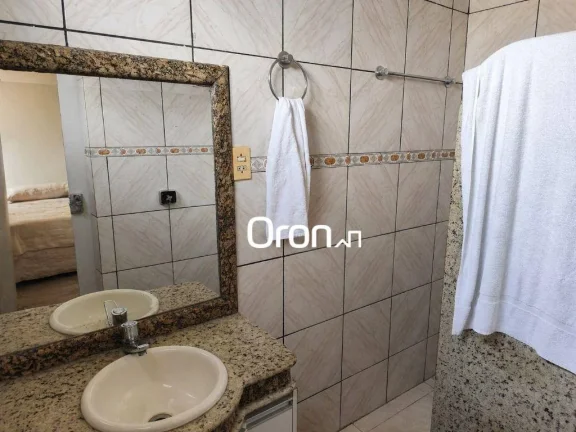 Imagem Sobrado à venda, 330 m² por R$ 1.199.000,00 - Jardim Balneário Meia Ponte - Goiânia/GO