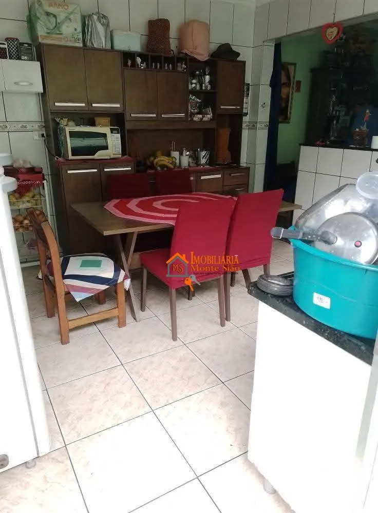 Imagem Sobrado com 3 dormitórios à venda, 210 m² por R$ 270.000 - Morros - Guarulhos/SP