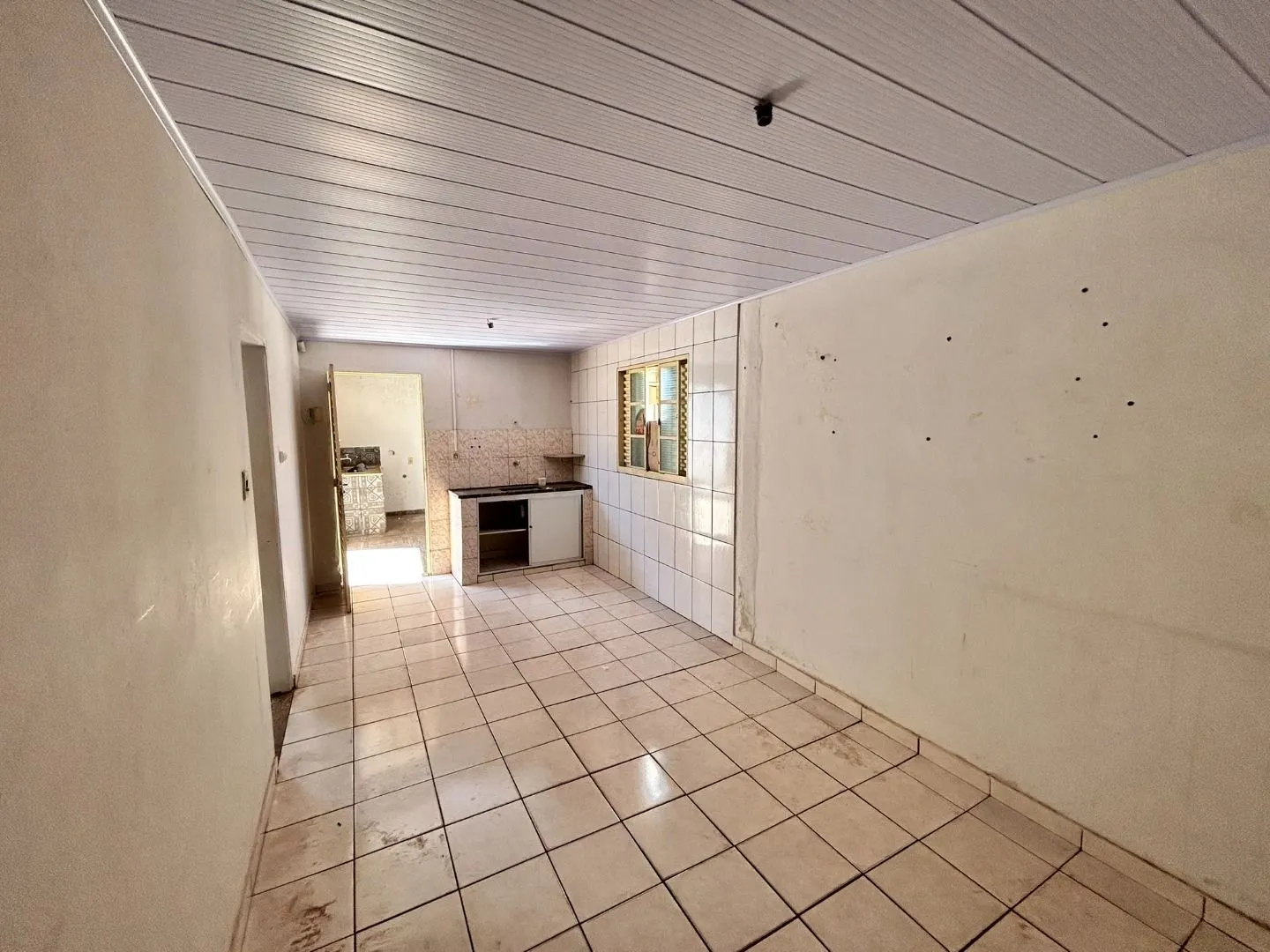 Imagem Casa com 2 dormitórios para alugar, 100 m² por R$ 1.300,00/mês - Boa Vista - Patos de Minas/MG