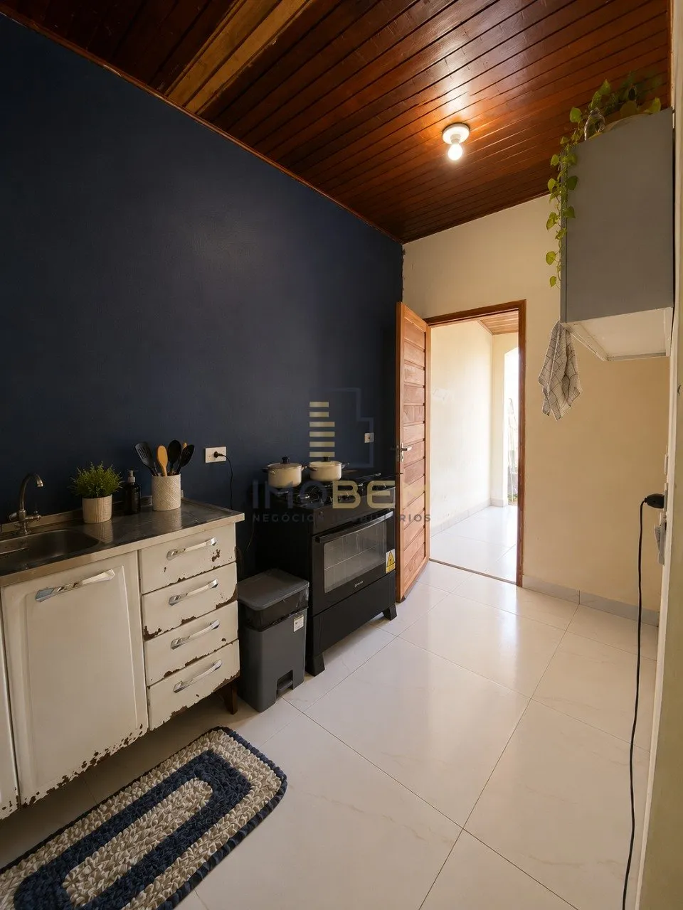 Imagem Linda casa disponível para venda no Setor Comercial de Sinop. 

Com 120 m² de área total, esta im...