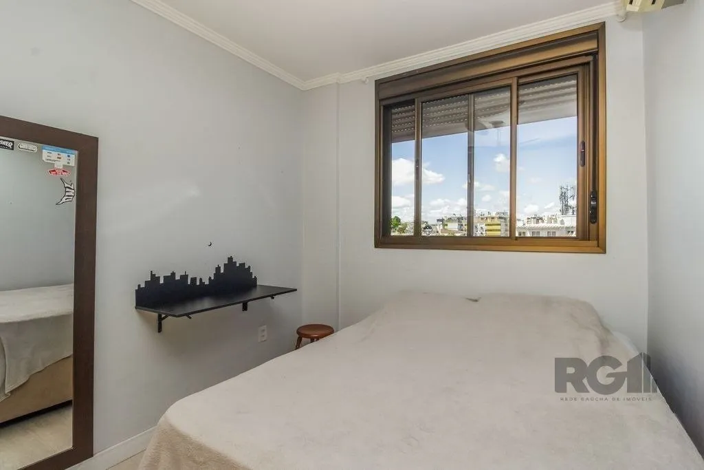 Imagem Excelente apartamento de 107 m² com 3 dormitórios e 2 vagas cobertas.