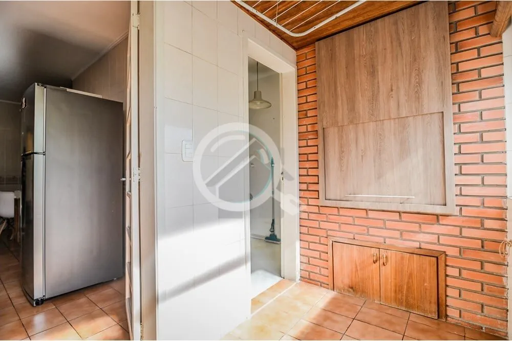 Imagem Amplo Apartamento no Menino Deus ? Com excelente iluminação natural. Espaço e conforto: Com 101 m...