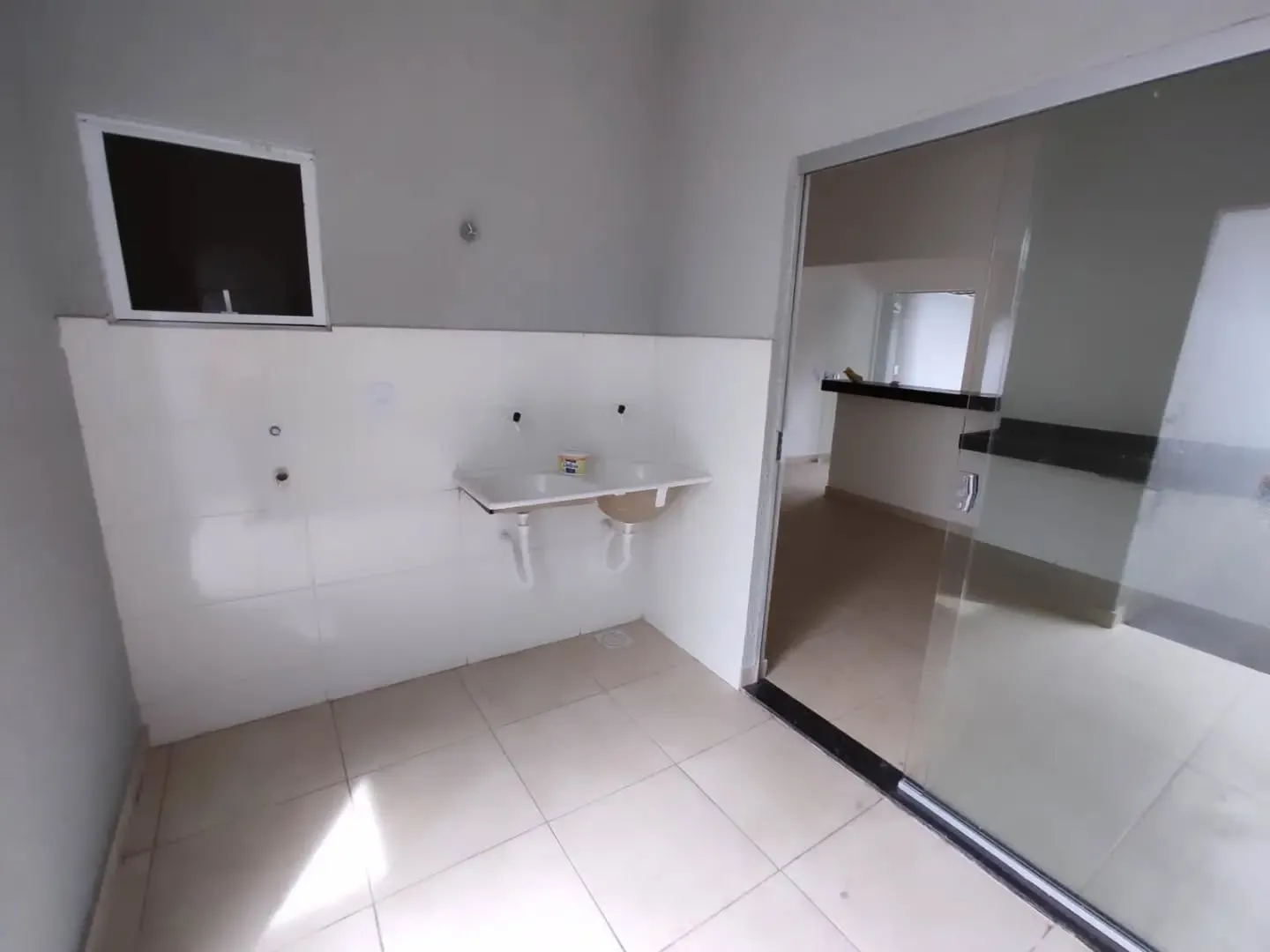 Imagem Casa 2/4 C Suite No Terra Bela Cerrado Com Area Gourmet