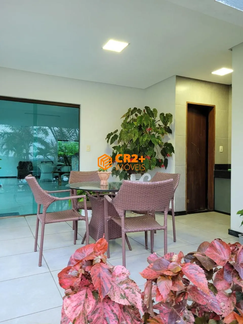 Imagem Vendo Casa condominio Alto Padrão 06 quartos 02 suítes 400 m2 02 vagas de garage