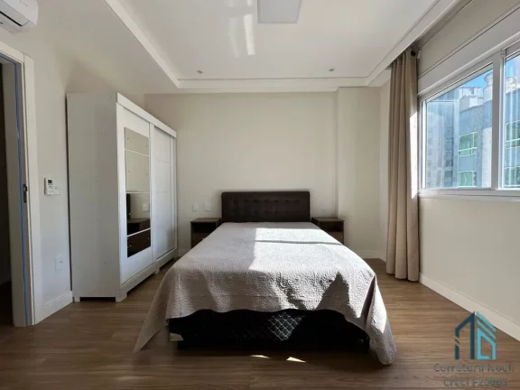 Imagem Apartamento 03 suítes, 02 vagas, andar alto em Balneário Camboriú SC