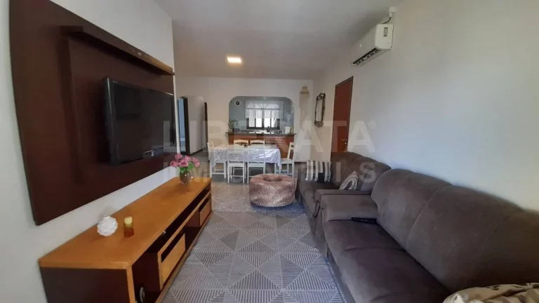 Imagem Casa a venda em Meia Praia Navegantes, SC