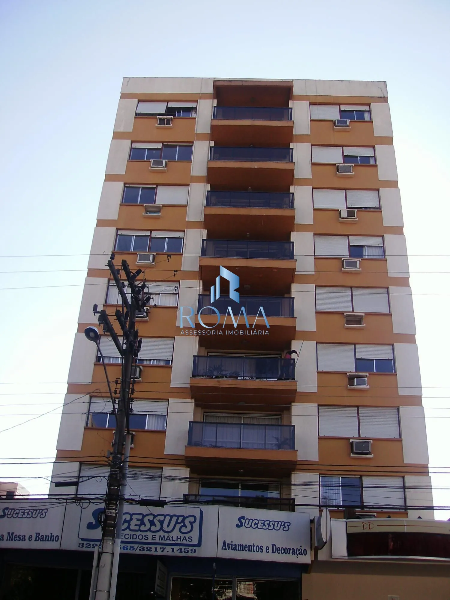 Imagem Apartamento semimobiliado de 03 dormitórios no Centro de Santa Maria.