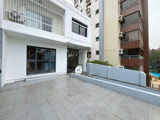 Imagem Casa para Venda - 3 dormitórios, sendo 1 suites, 2 vagas - Menino Deus