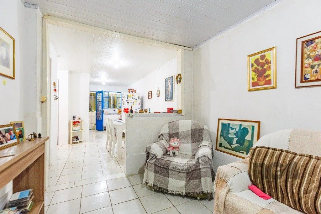 Imagem Casa de 4 Dormitório(s) Bairro Nonoai - Porto Alegre
