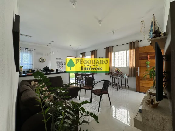 Imagem Ótima Casa à Venda na Martim de Sá em Caraguatatuba-SP - 3 quartos, 1 suite, 2 salas, 3 banheiros, 2 vagas, 102m²!