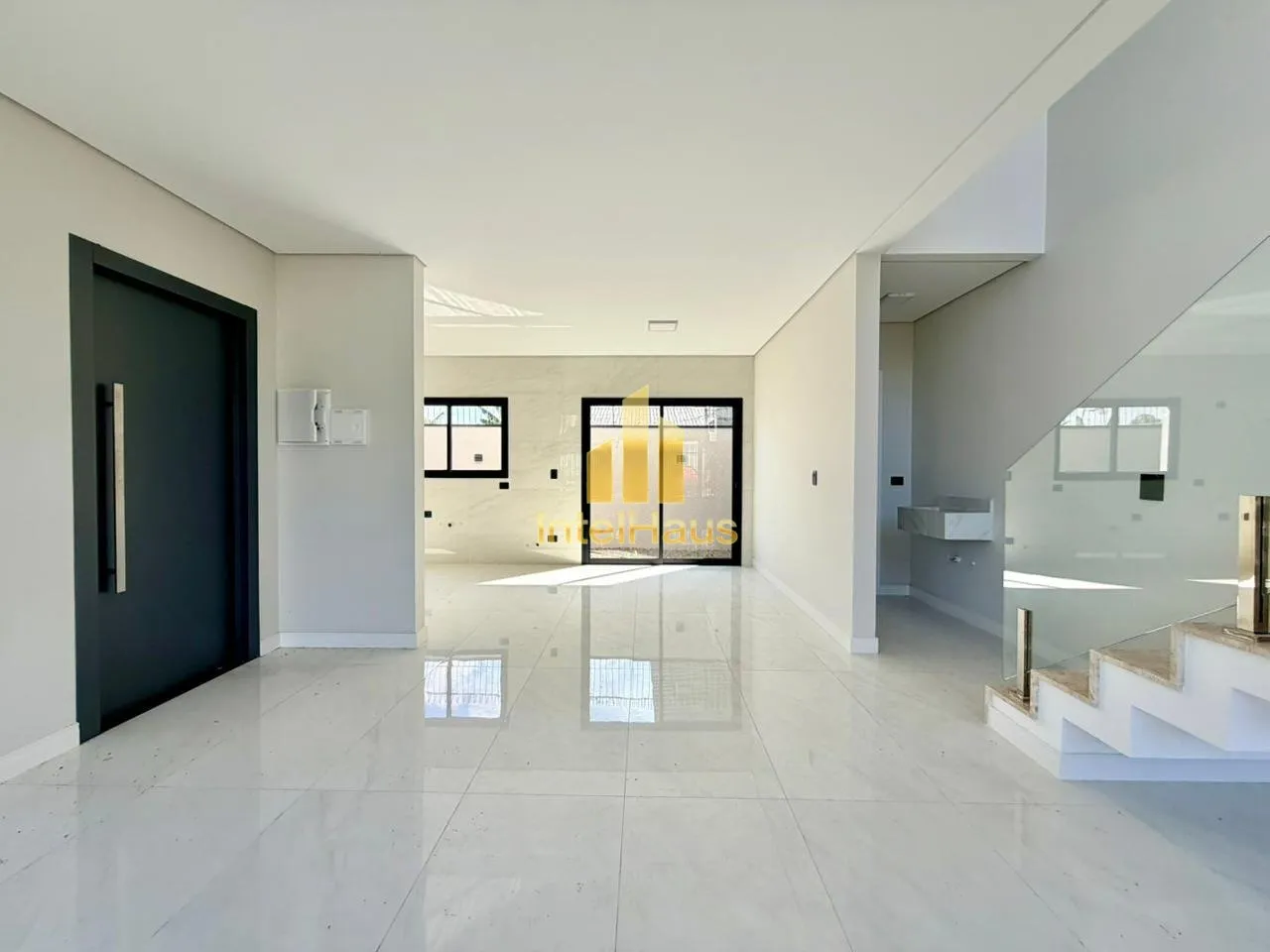 Imagem Excelente sobrado de alto padrão com 155 m² de área construída, localizado no bairro Cidade Jard...