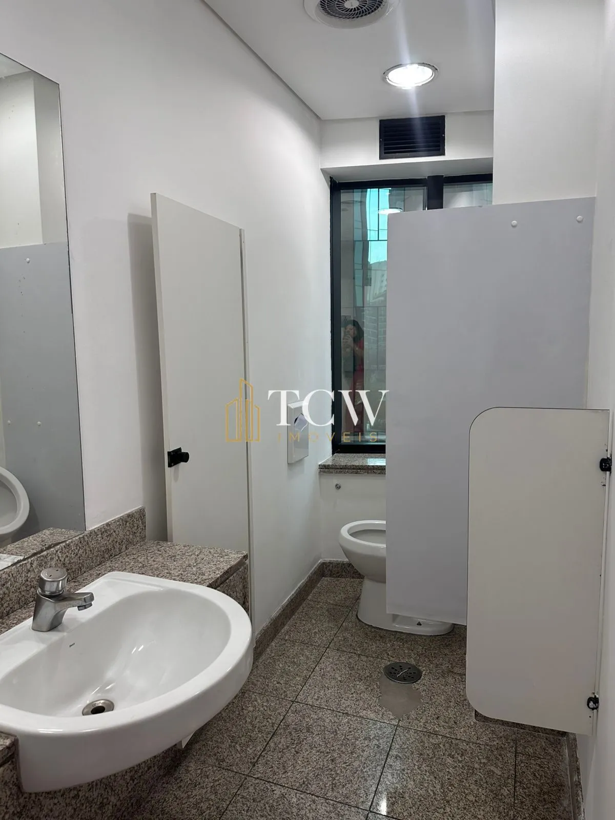 Imagem Conjunto Comercial para Locação no Itaim Bibi | 238 m² | Vão Livre | 7 Vagas | São Paulo/SP