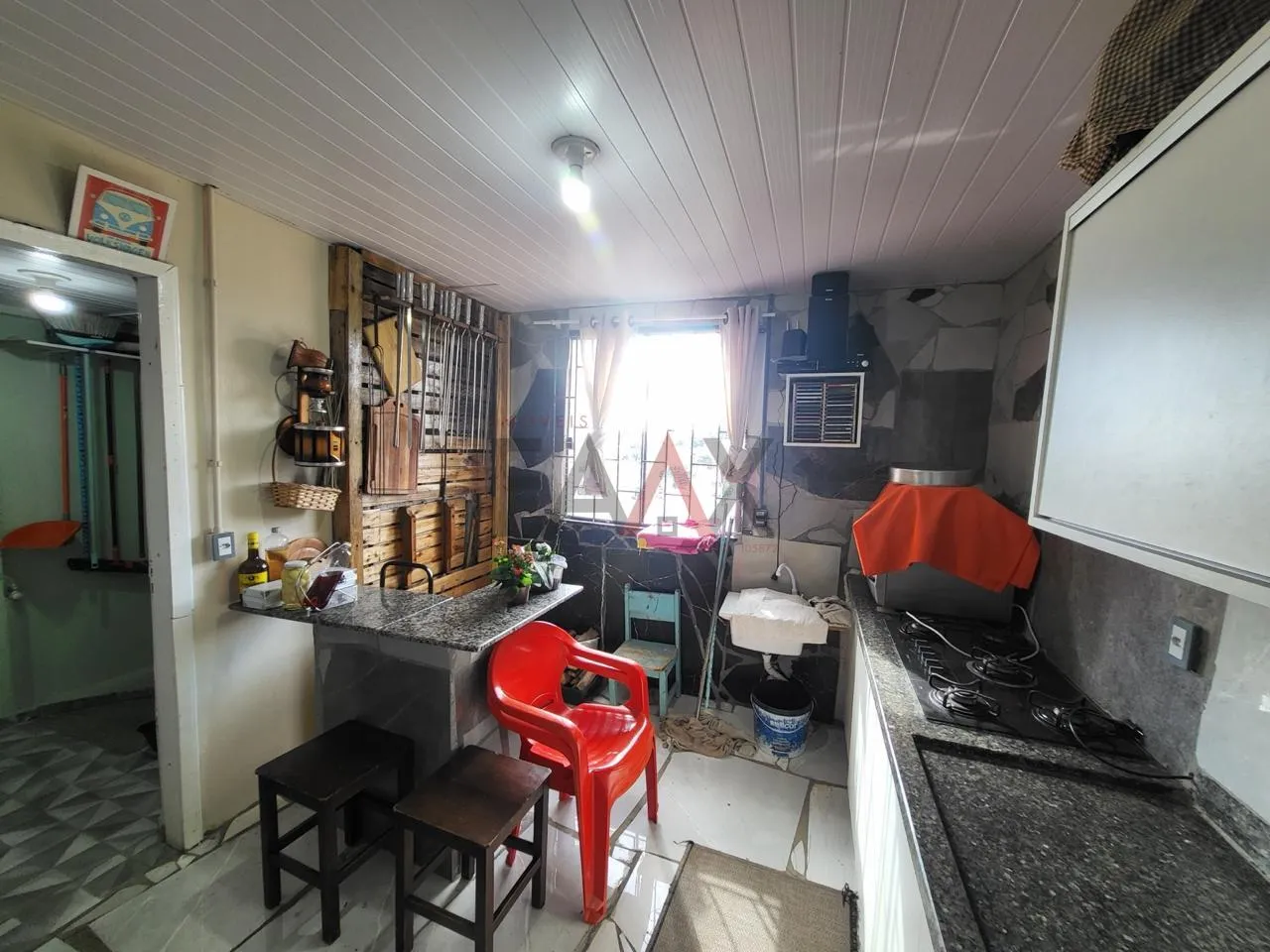 Imagem Casa de Esquina à Venda no Bonsucesso, espaco amplo, oportunidade!
