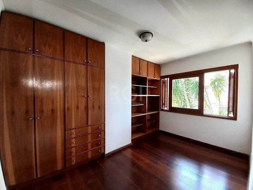 Imagem Casa para Venda - 224m², 3 dormitórios, sendo 1 suites, 3 vagas - Santana