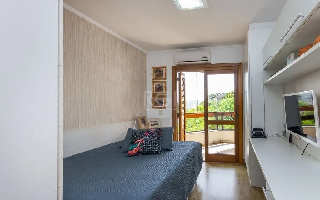 Imagem Casa Condominio de 3 dormitórios 3 vagas - bairro Nonoai