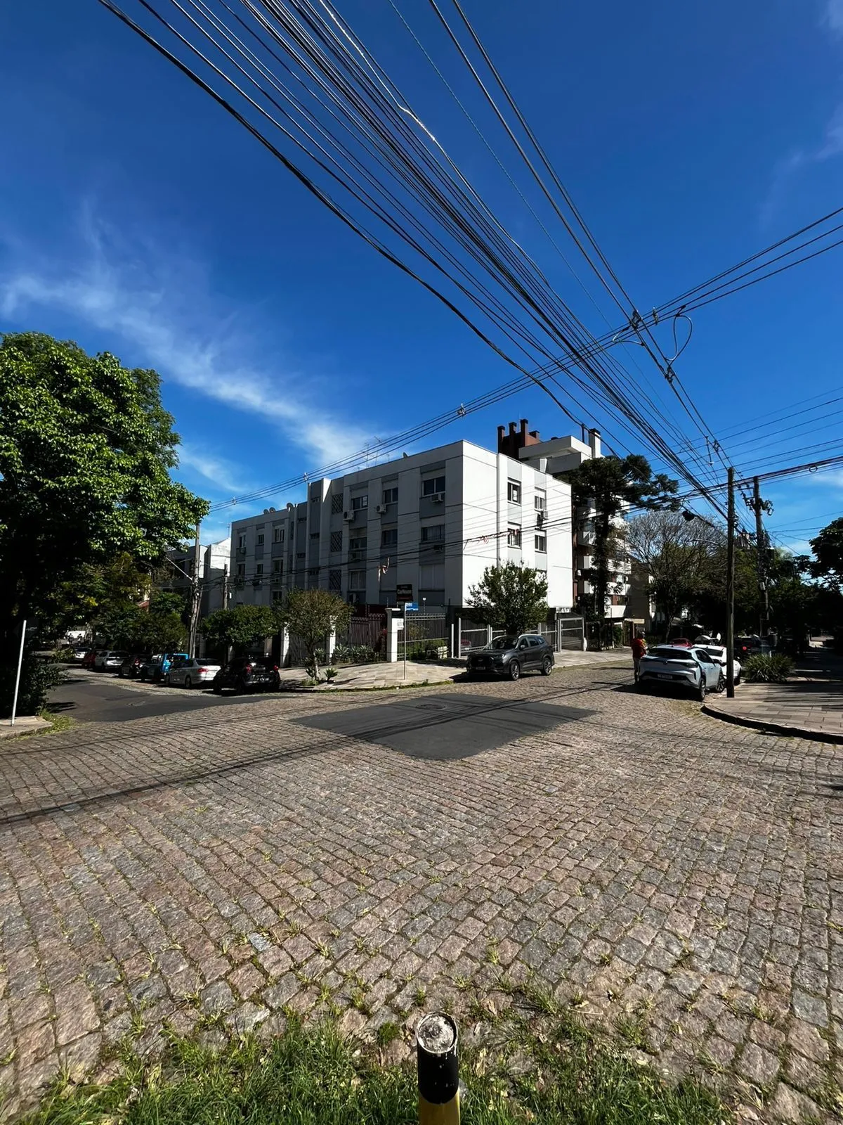 Imagem Apto de 03 dorm, 02 banheiros e dep empregada no coração do Bairro Higienópolis
