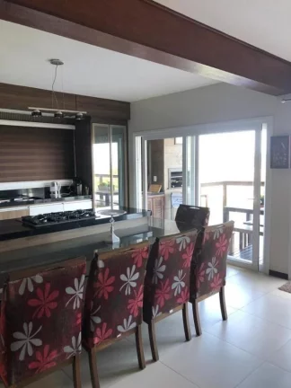 Imagem Imperdível Casa de Alto Padrão com Vista para Mar, Lagoa e Cidade em Garopaba-SC!