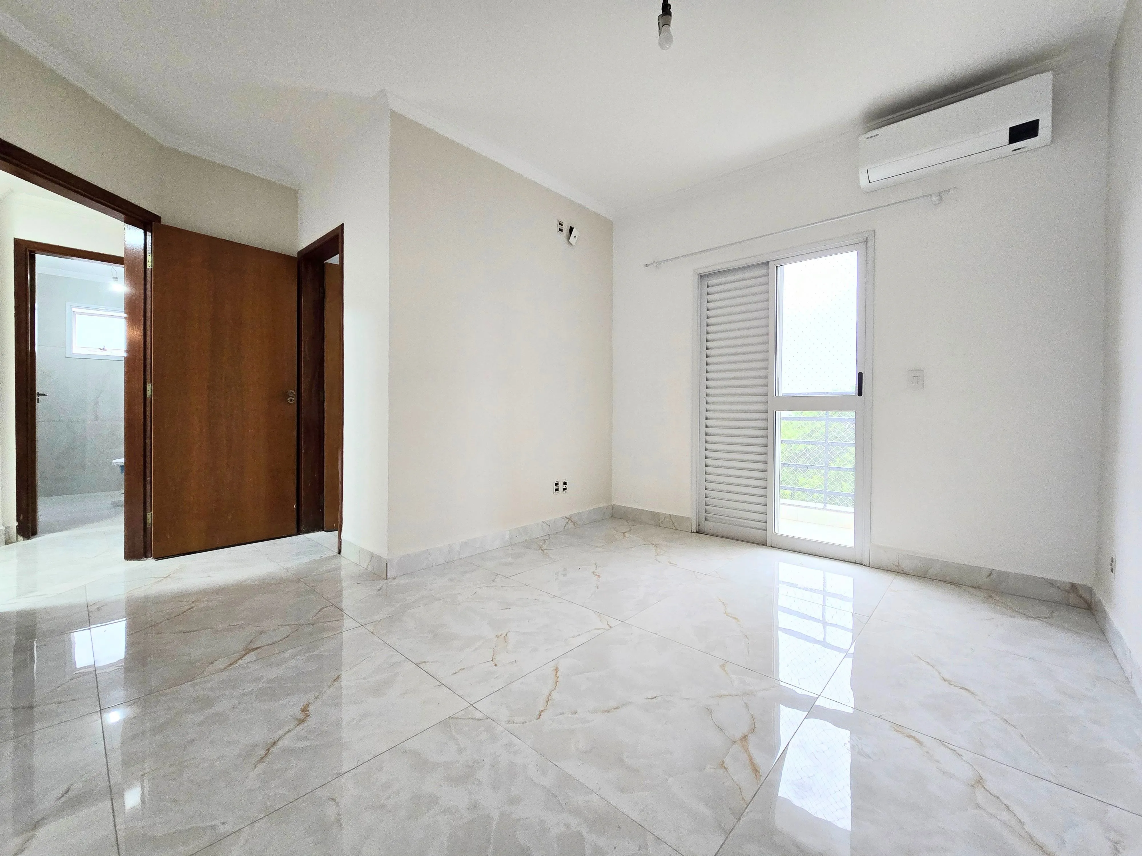 Imagem Apartamento no Condomínio Alto da Colina em Sorocaba | 133 m², 3 dormitórios, varanda gourmet e 2 vagas cobertas