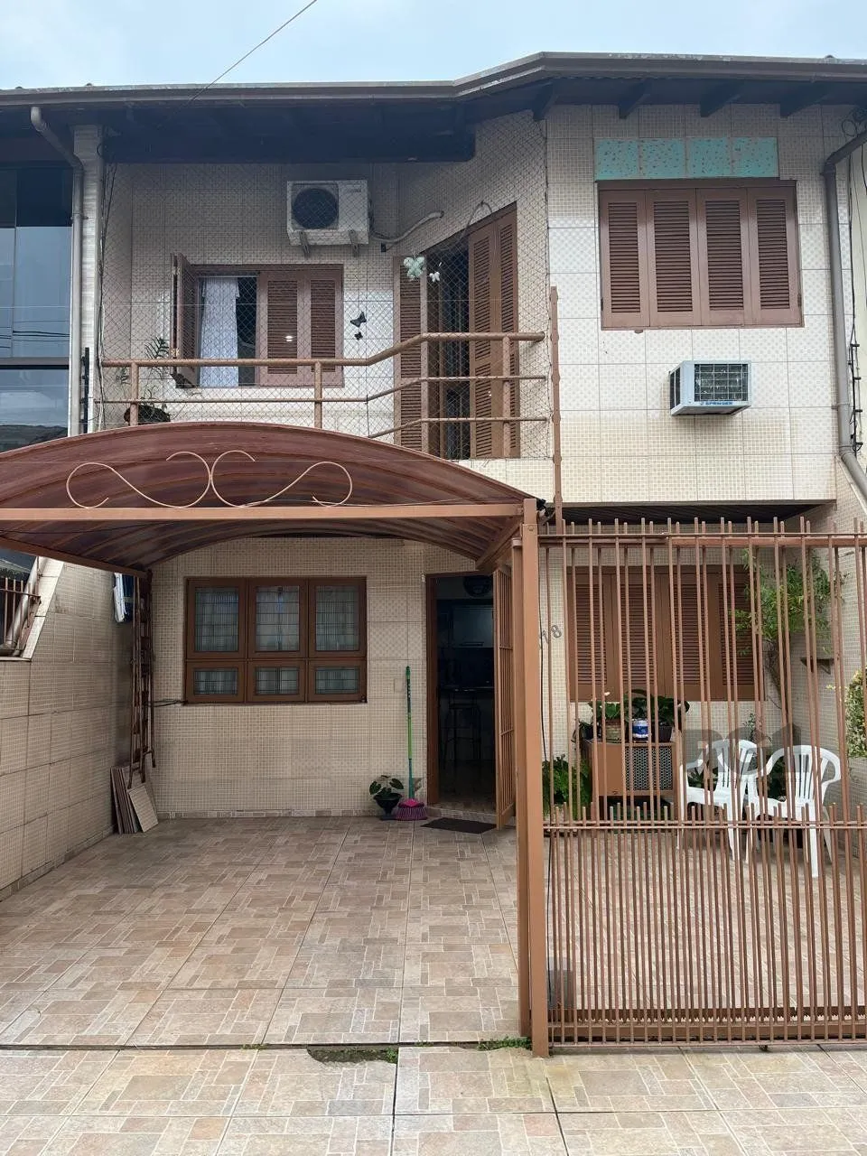Imagem Casa sobrado mobiliado, 2 dormitórios, Bairro Imbuí