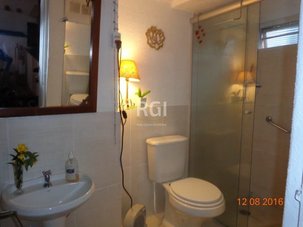 Imagem Casa para Venda - 240m², 6 dormitórios, 4 vagas - Teresópolis