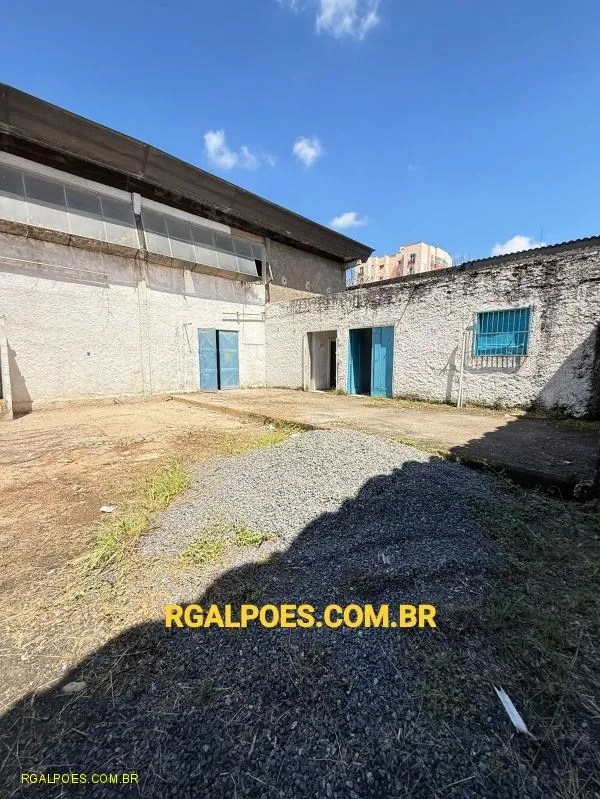 Imagem Galpão para Locação em RESENDE, JARDIM TROPICAL, 2 banheiros