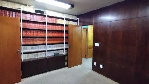 Imagem Conjunto Comercial em Centro Histórico