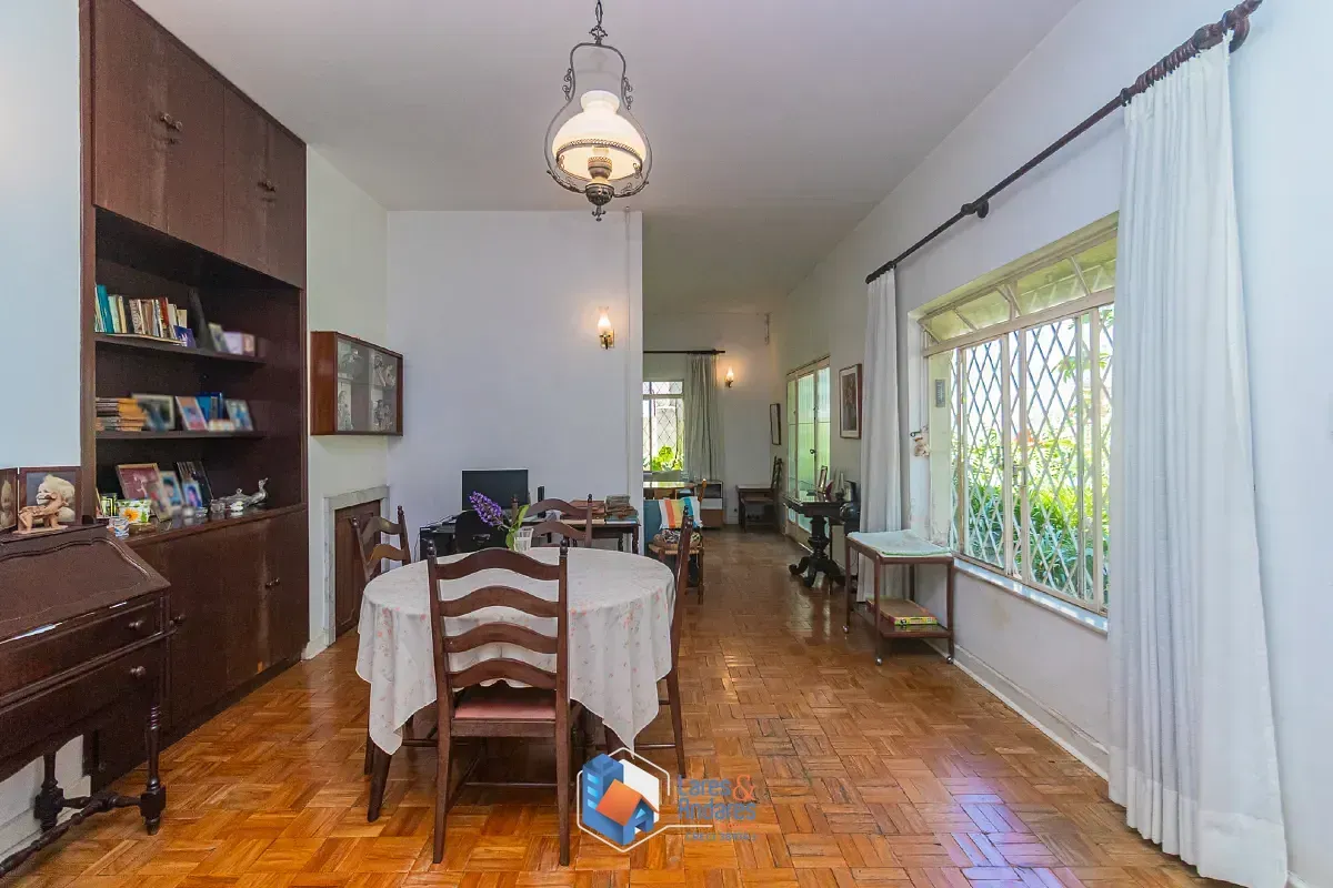 Imagem Casa para venda em Santo Amaro com 4 quartos, sendo 1 suíte, 969m²