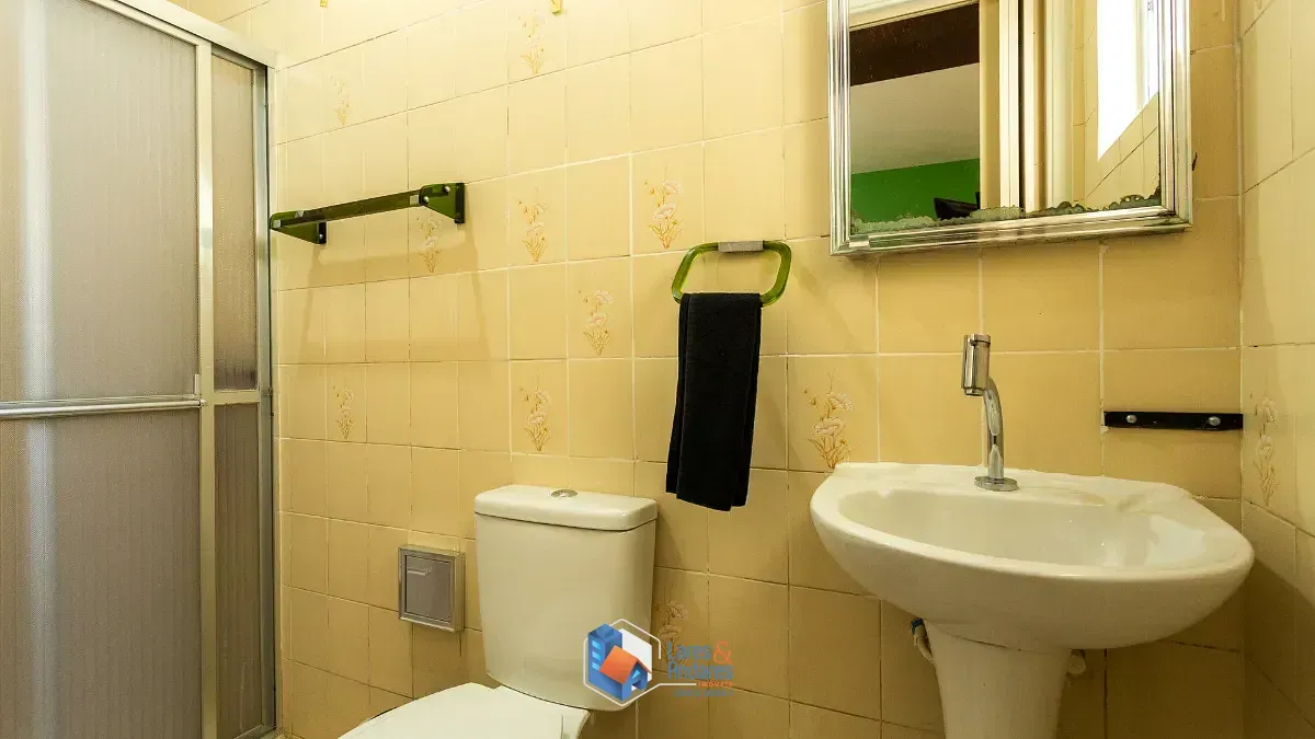 Imagem Casa para venda em Vila Cordeiro com 5 quartos, sendo 1 suíte, 154m²