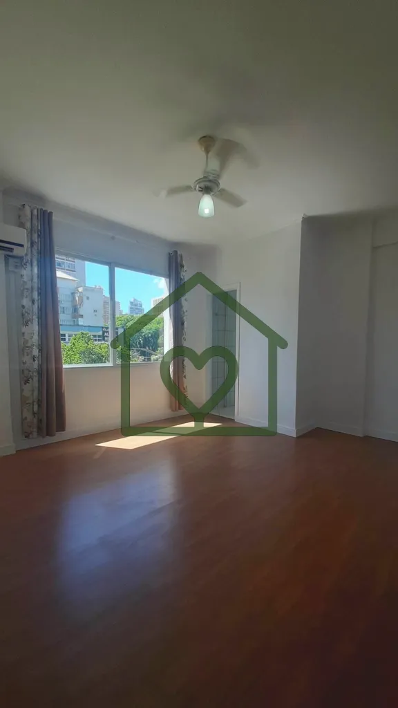 Imagem Apartamento de um dormitório à venda ou para alugar em Porto Alegre, com cozinha americana equipad...