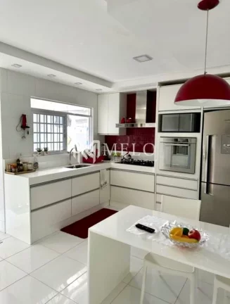 Imagem Linda Casa com 4 Quartos à venda, 200m² - Cajueiro! Só a Vista!.