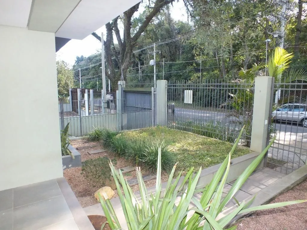 Imagem Casa 367m², 3 dormitórios, 4 vagas no bairro Ipanema