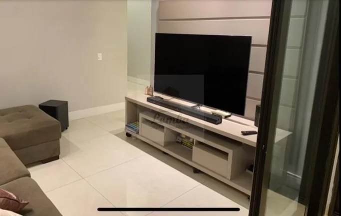 Imagem Casa de Luxo no Condomínio Villa Jardim - 4 Suítes, 3 Salas e 355 m² - Cuiabá-MT