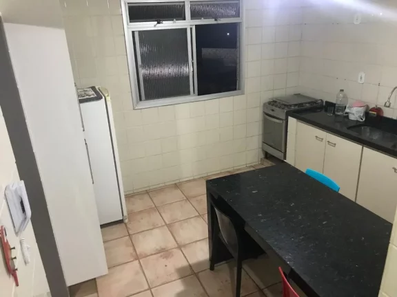 Imagem Excelente apartamento em ótima localização da Praia do Morro 2 quartos sendo uma suíte com varanda