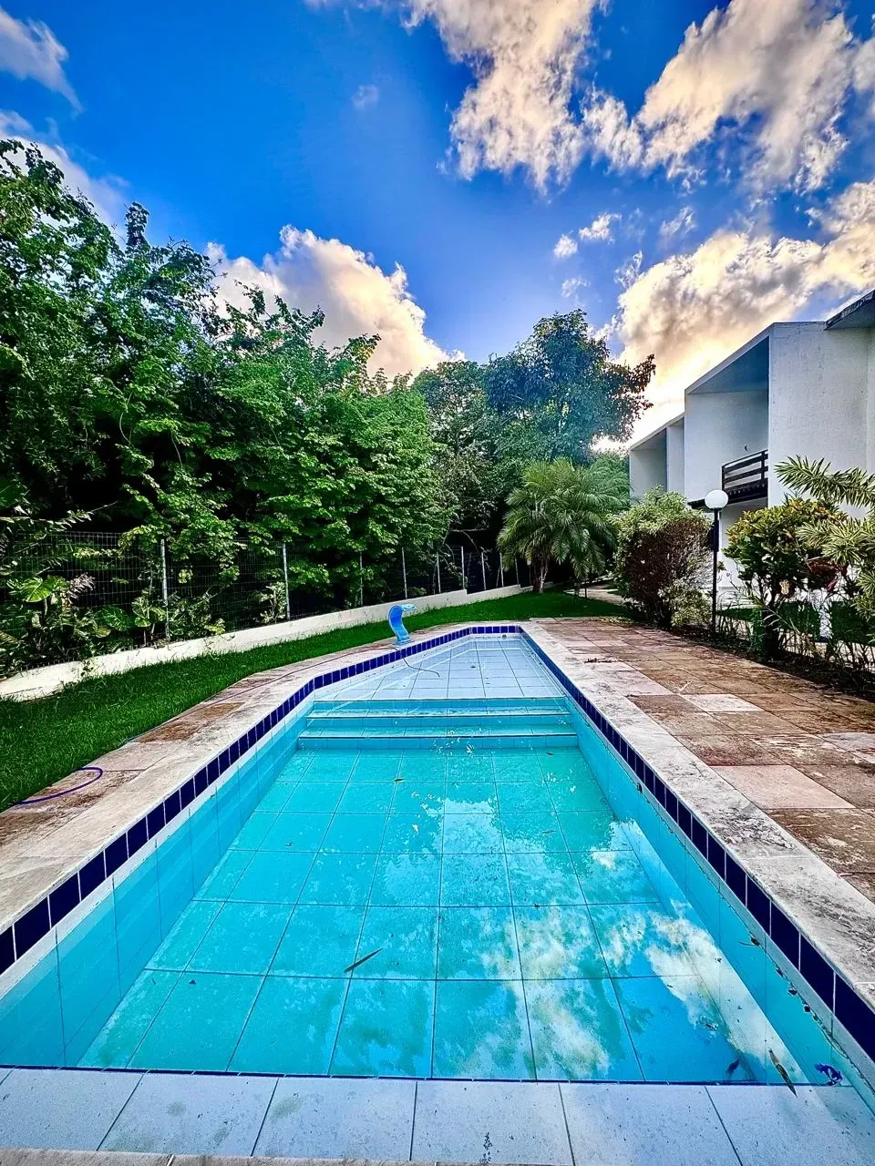 Imagem Casa de Condomínio com 4 Quartos à Venda, 179 metros em Barro Duro - Maceió