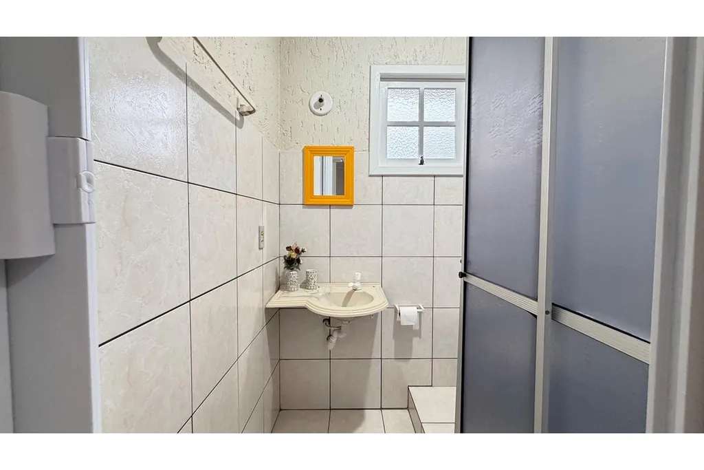 Imagem Casa à venda em Xangri-Lá, Centro, com 5 quartos, 224,44m2