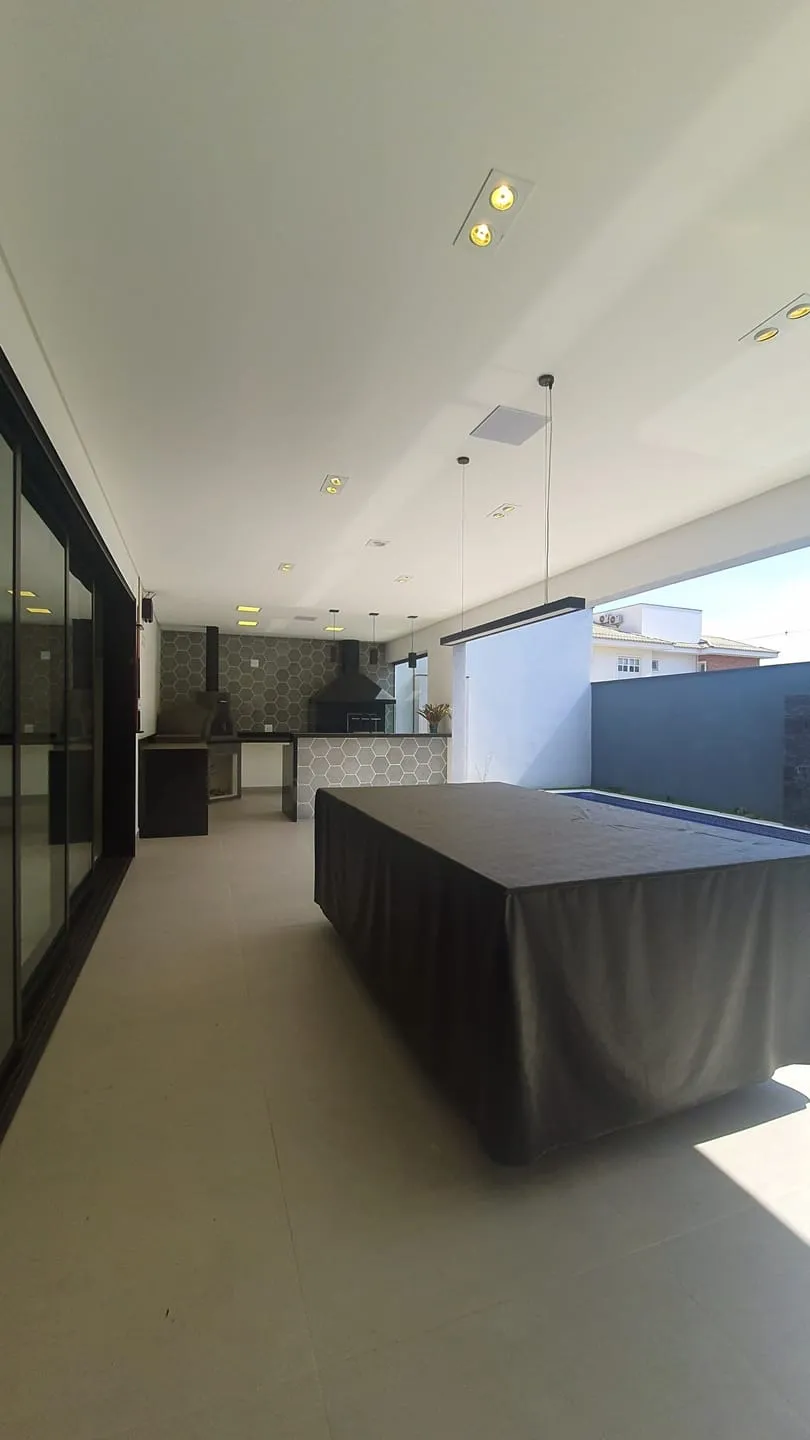 Imagem Casa à venda 3 Quartos, 2 Suites, 2 Vagas, 300M², Piracangaguá, Taubaté - SP | Condomínio Ouroville